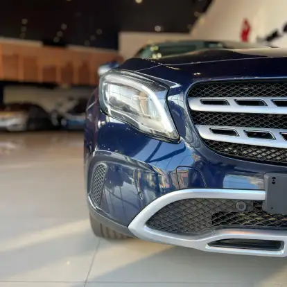 MERCEDES-BENZ-GLA 200-2018