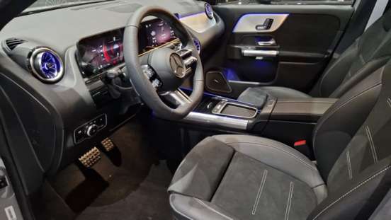 MERCEDES-BENZ-GLA 200-2026