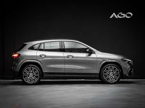 MERCEDES-BENZ-GLA 200-2026