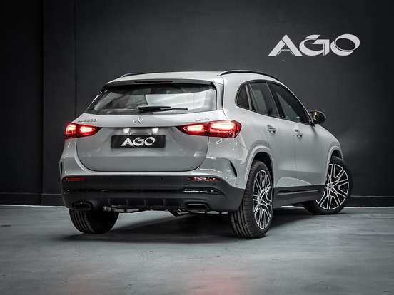 MERCEDES-BENZ-GLA 200-2026