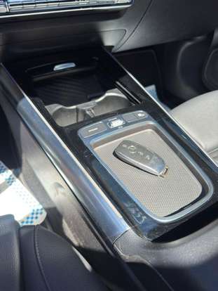MERCEDES-BENZ-GLA 200-2024