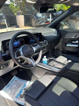 MERCEDES-BENZ-GLA 200-2024