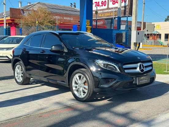 MERCEDES-BENZ-GLA 200-2016