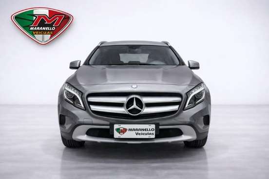 MERCEDES-BENZ-GLA 200-2015
