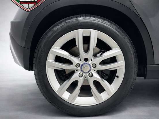 MERCEDES-BENZ-GLA 200-1.6 CGI ADVANCE 16V TURBO FLEX 4P AUTOMÁTICO MERCEDES-BENZ-GLA 200-2015