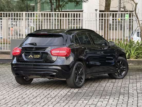 MERCEDES-BENZ-GLA 200-1.6 CGI ADVANCE 16V TURBO GASOLINA 4P AUTOMÁTICO MERCEDES-BENZ-GLA 200-2015