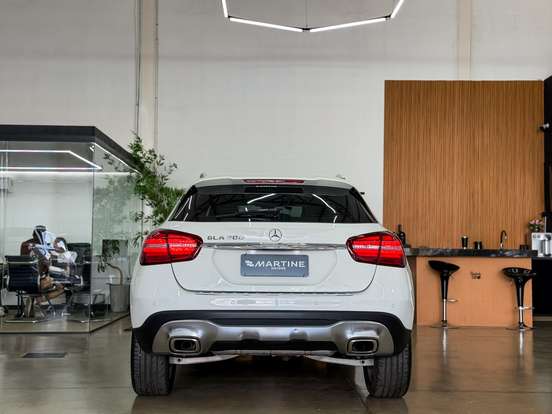 MERCEDES-BENZ-GLA 200-1.6 CGI FLEX ADVANCE 7G-DCT MERCEDES-BENZ-GLA 200-2017