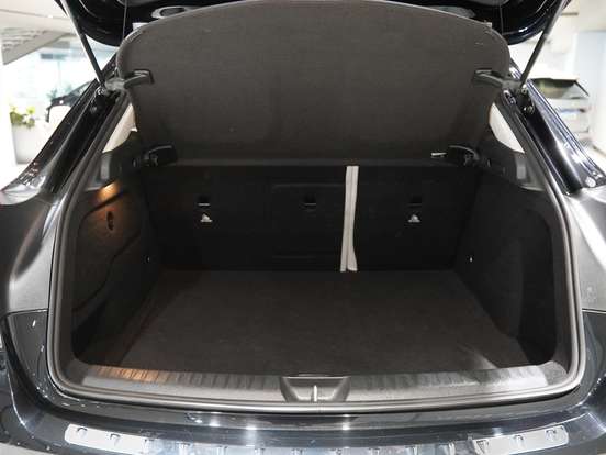 MERCEDES-BENZ-GLA 200-1.6 CGI FLEX ADVANCE 7G-DCT MERCEDES-BENZ-GLA 200-2019