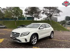 MERCEDES-BENZ GLA 200 1.6 CGI FLEX ADVANCE 7G-DCT MERCEDES-BENZ GLA 200 1.6 CGI FLEX ADVANCE 7G-DCT
