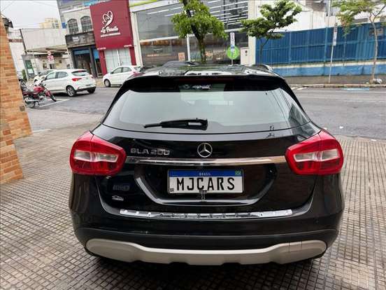 MERCEDES-BENZ-GLA 200-1.6 CGI FLEX STYLE 7G-DCT MERCEDES-BENZ-GLA 200-2018