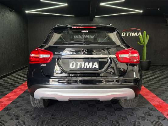 MERCEDES-BENZ-GLA 200-2016