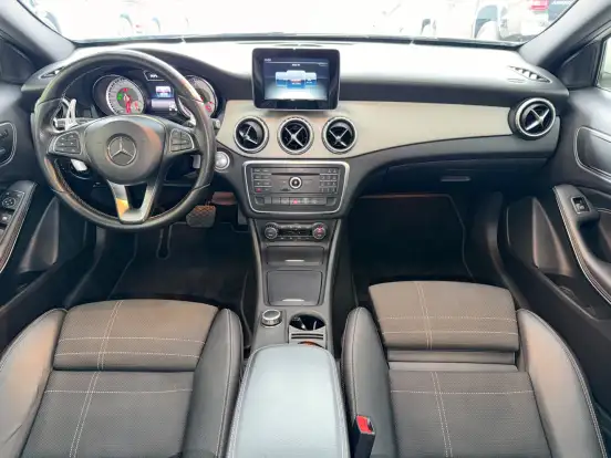 MERCEDES-BENZ-GLA 250-2.0 16V TURBO GASOLINA ENDURO 4P AUTOMÁTICO MERCEDES-BENZ-GLA 250-2016