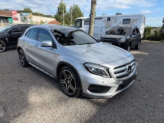 MERCEDES-BENZ-GLA 250-2.0 16V TURBO GASOLINA ENDURO 4P AUTOMÁTICO MERCEDES-BENZ-GLA 250-2016