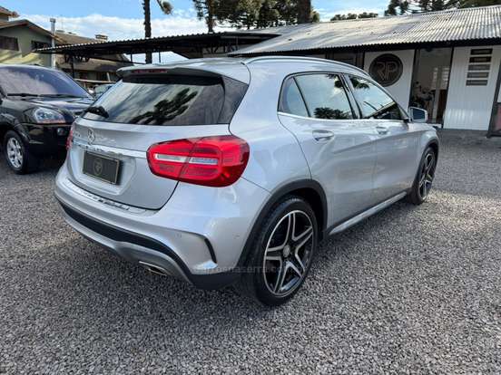 MERCEDES-BENZ-GLA 250-2016