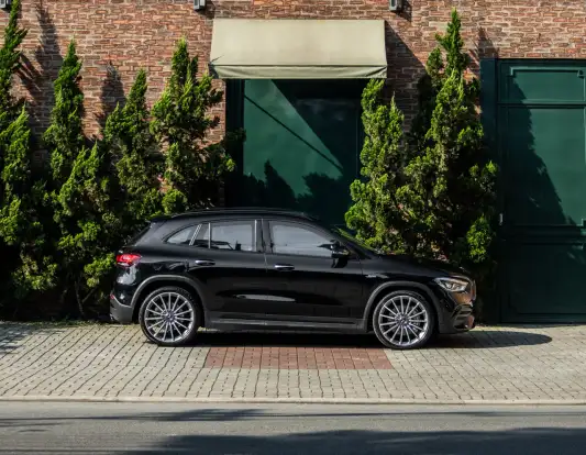 MERCEDES-BENZ-GLA 35 AMG-2022