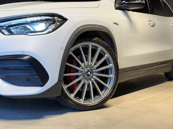 MERCEDES-BENZ-GLA 35 AMG-2.0 CGI GASOLINA 4MATIC SPEEDSHIFT MERCEDES-BENZ-GLA 35 AMG-2022