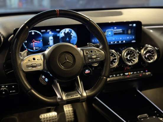 MERCEDES-BENZ-GLA 35 AMG-2022
