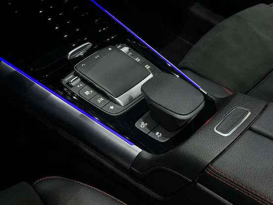 MERCEDES-BENZ-GLA 35 AMG-2022