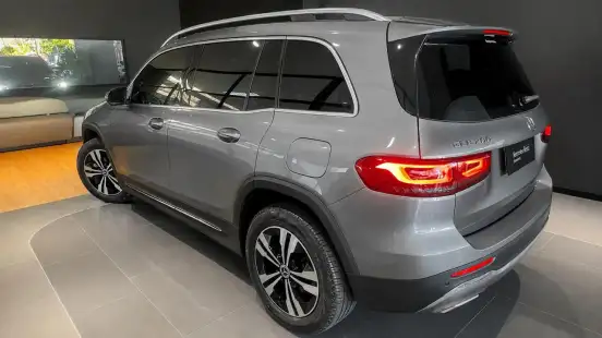MERCEDES-BENZ-GLB 200-2021