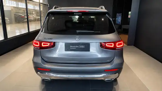 MERCEDES-BENZ-GLB 200-2021