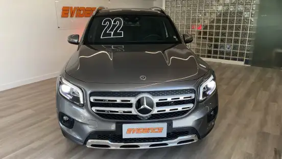 MERCEDES-BENZ-GLB 200-2021