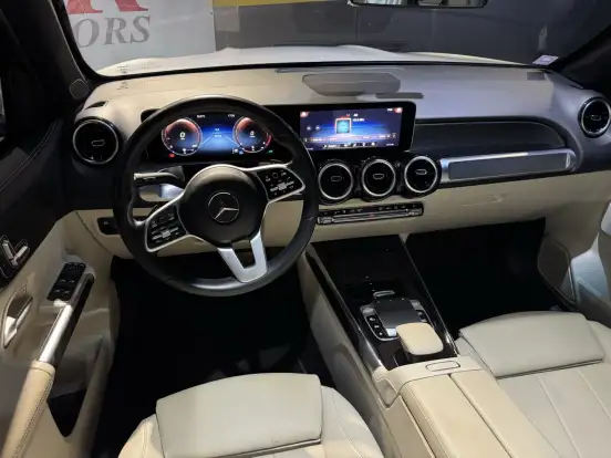 MERCEDES-BENZ-GLB 200-2020