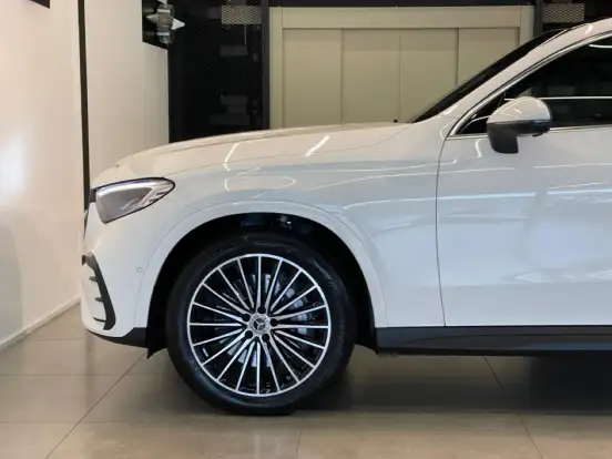 MERCEDES-BENZ-GLC 300-2026