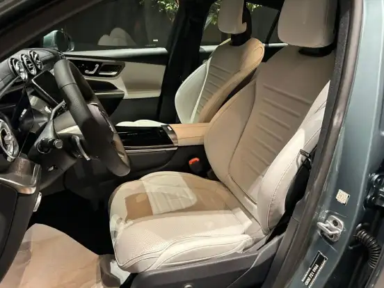 MERCEDES-BENZ-GLC 300-2026