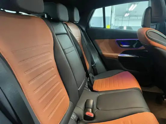 MERCEDES-BENZ-GLC 300-2026