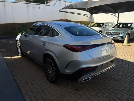 MERCEDES-BENZ-GLC 300-2026