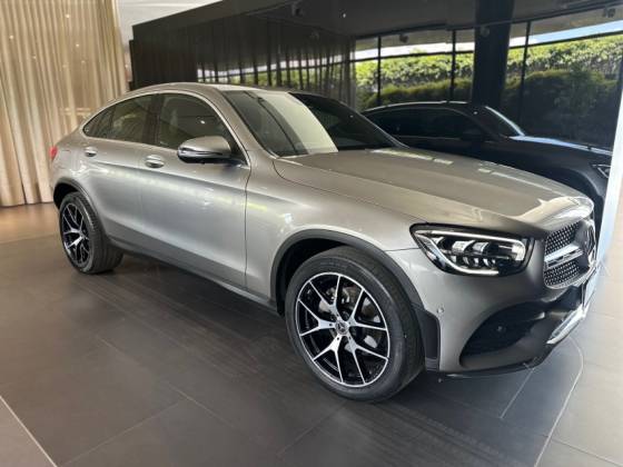 MERCEDES-BENZ GLC 300 2.0 CGI GASOLINA COUPÉ AMG LINE 4MATIC 9G-TRONIC