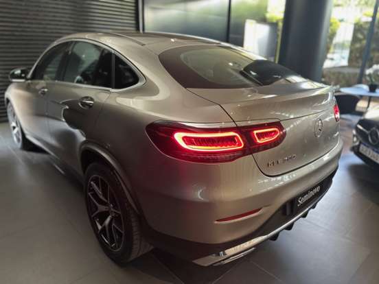 MERCEDES-BENZ-GLC 300-2022