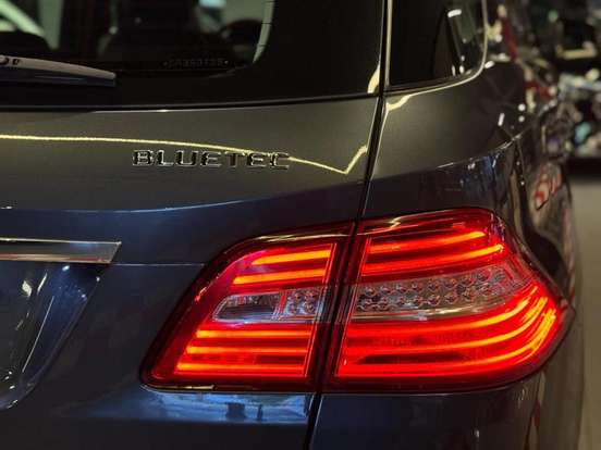 MERCEDES-BENZ-ML 350-3.0 BLUETEC V6 DIESEL 4P AUTOMÁTICO MERCEDES-BENZ-ML 350-2014