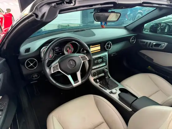 MERCEDES-BENZ-SLK 200-1.8 16V KOMPRESSOR GASOLINA AUTOMÁTICO MERCEDES-BENZ-SLK 200-2011