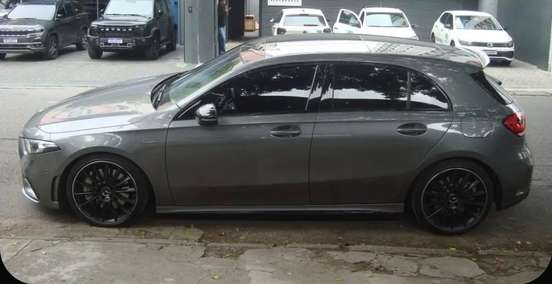 MERCEDES-BENZ-A 35 AMG-2019