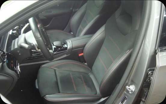 MERCEDES-BENZ-A 35 AMG-2019