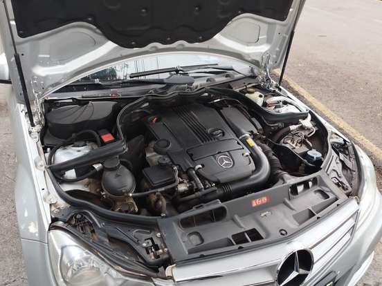 MERCEDES-BENZ-C 180-1.6 CGI CLASSIC 16V TURBO GASOLINA 4P AUTOMÁTICO MERCEDES-BENZ-C 180-2012