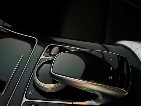 MERCEDES-BENZ-C 180-1.6 CGI FLEX AVANTGARDE 9G-TRONIC MERCEDES-BENZ-C 180-2017