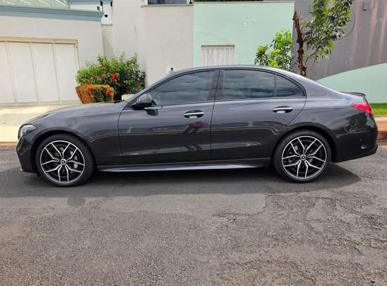 MERCEDES-BENZ-C 300-2024