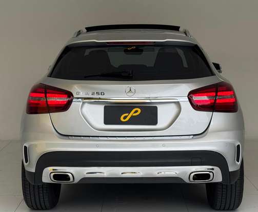 MERCEDES-BENZ-GLA 250-2019