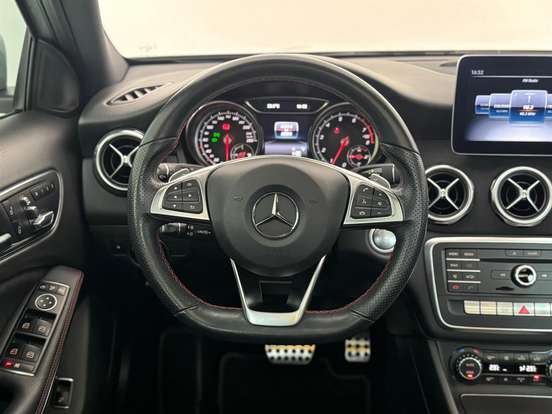 MERCEDES-BENZ-GLA 250-2019