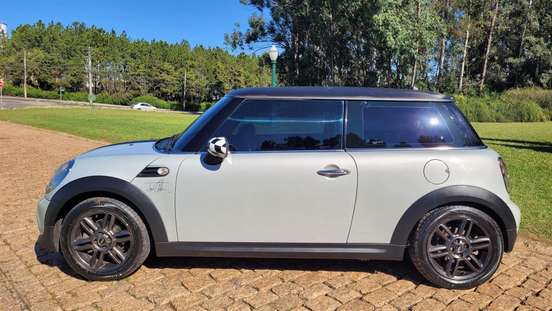MINI-COOPER-2010