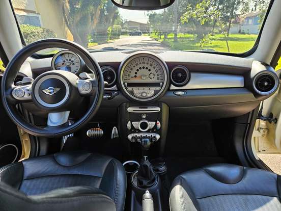 MINI-COOPER-2009