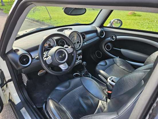 MINI-COOPER-2009