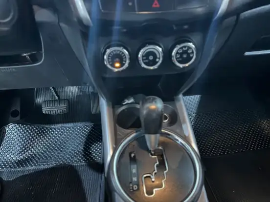 MITSUBISHI-ASX-2014