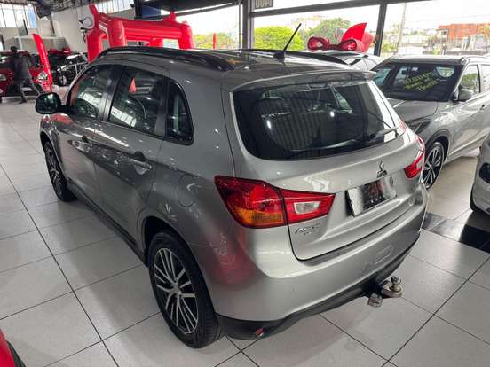 MITSUBISHI-ASX-2017