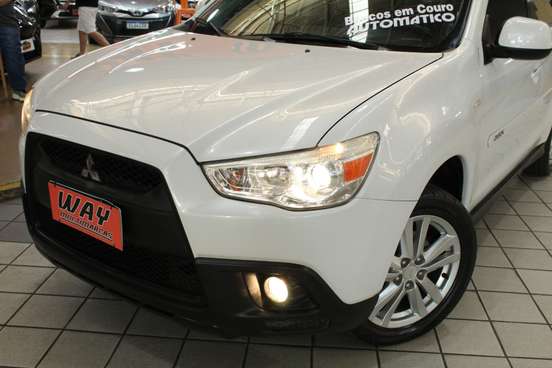 MITSUBISHI-ASX-2011