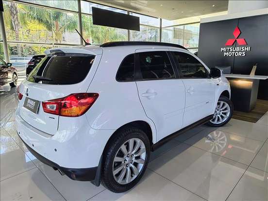 MITSUBISHI-ASX-2014