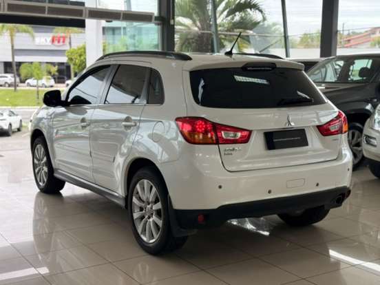 MITSUBISHI-ASX-2016
