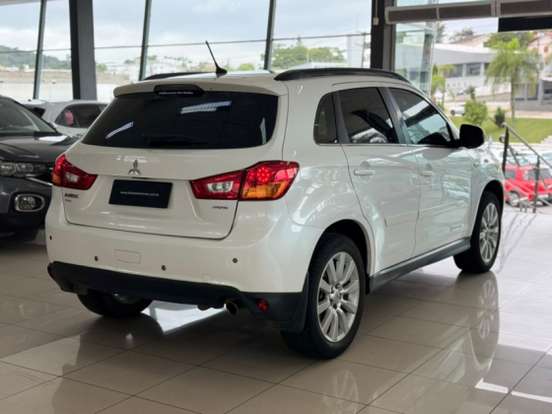 MITSUBISHI-ASX-2016